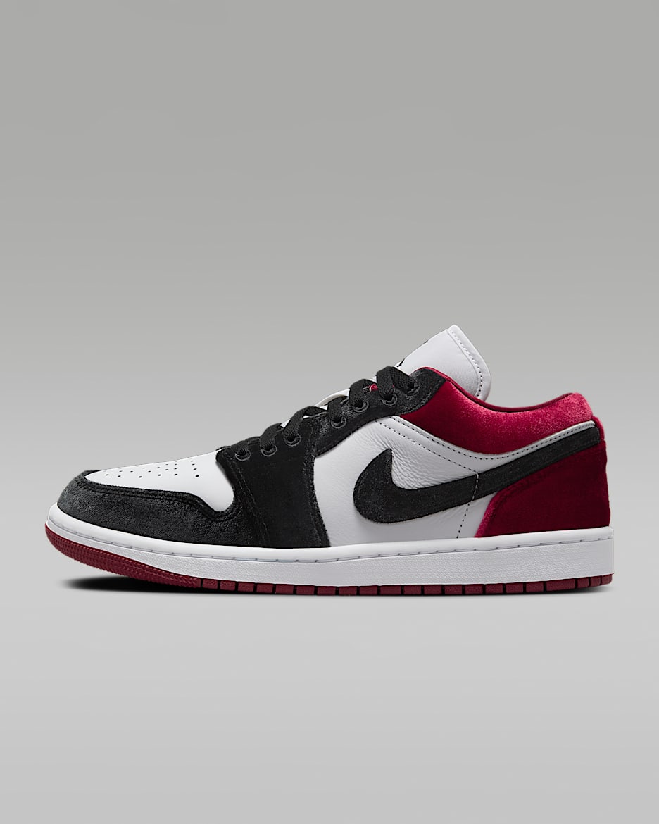 Tenis jordan negro para mujer sale